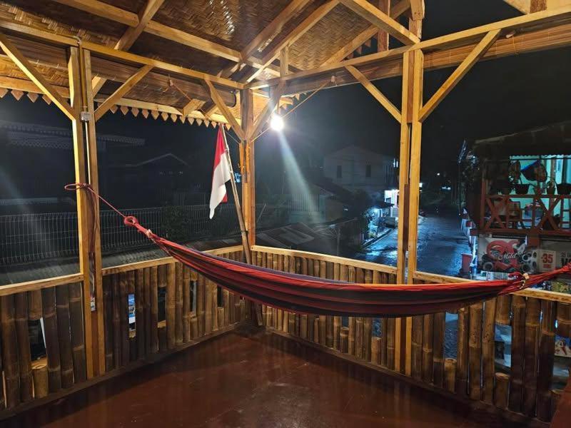 Sama Sama Homestay & Trekking Only Stay Here Book Trekking And Transport With Us Букит Лаванг Екстериор снимка