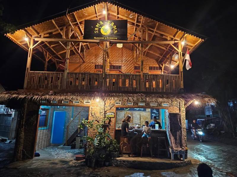 Sama Sama Homestay & Trekking Only Stay Here Book Trekking And Transport With Us Букит Лаванг Екстериор снимка